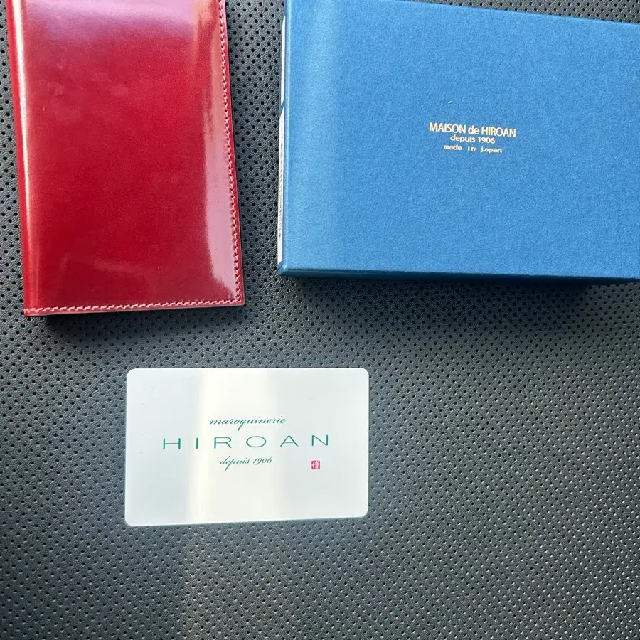 히로안 코도반 지갑 버건디 색상