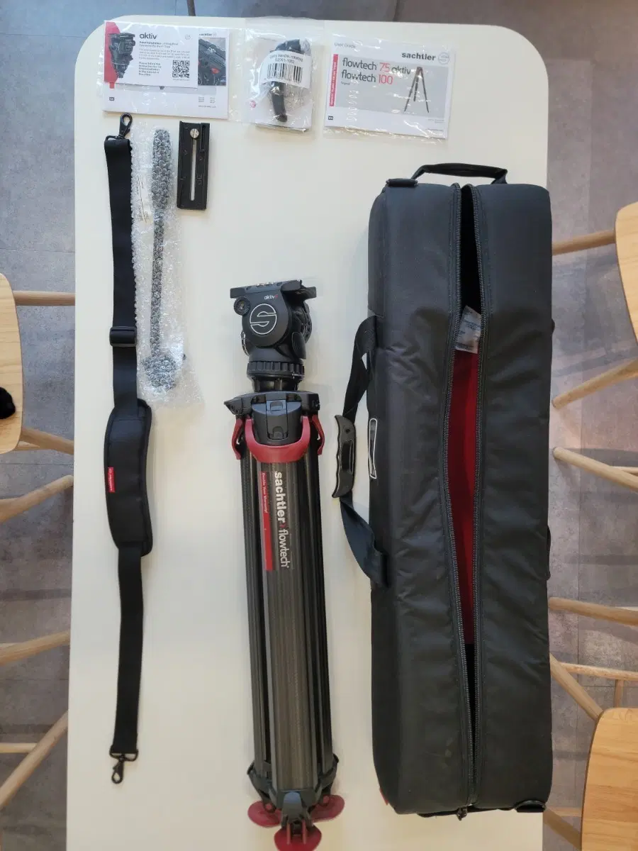 Sachtler Flowtech 100 삼각대 + 가방