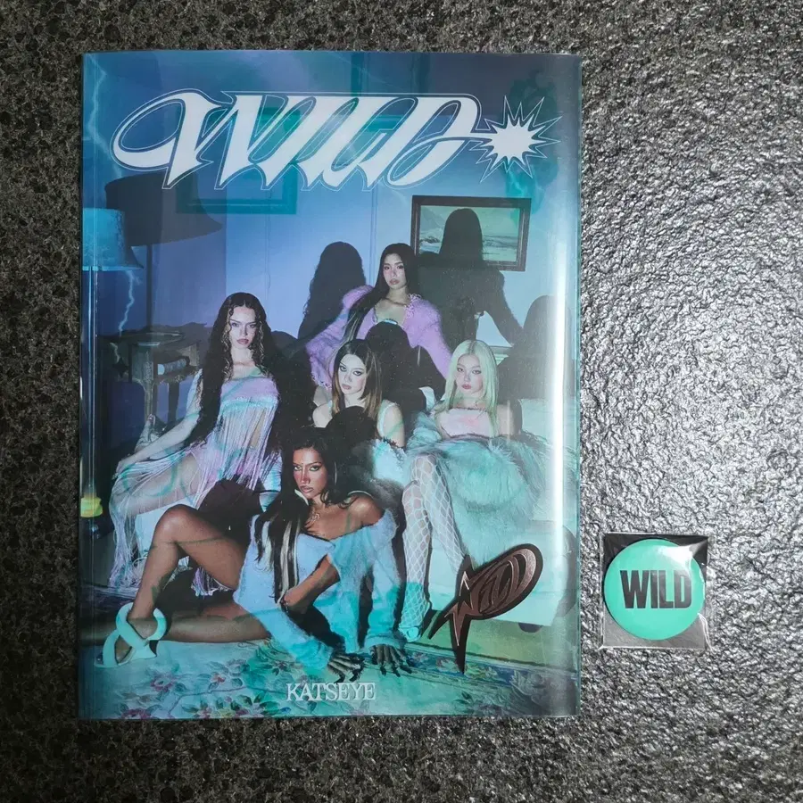 캣츠아이 개봉 앨범 wild 와일드