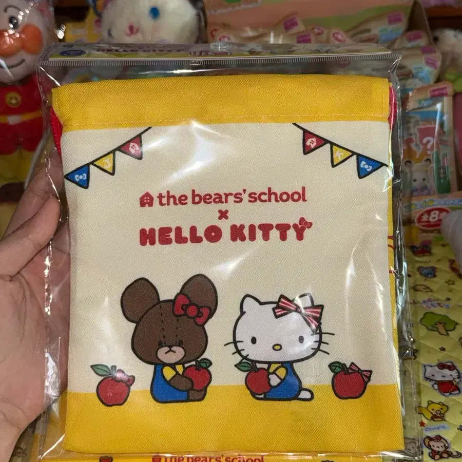 일본 정품 헬로키티 베어스쿨 콜라보 파우치 옐로우