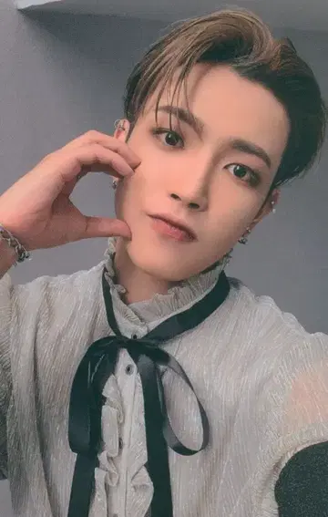 ATEEZ THE WORLD EP PARADIGM HONG JOONG 트레이딩 카드 온라인