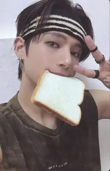 ATEEZ THE WORLD EP.2 : OUTLAW 우영 트레이딩 카드 Z