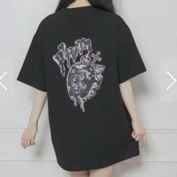 pium melty berry 오버 사이즈 반팔 T셔츠 블랙 지뢰계 양산형