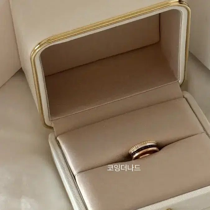 부쉐론 콰트로 링 부쉐론반지 사진 3