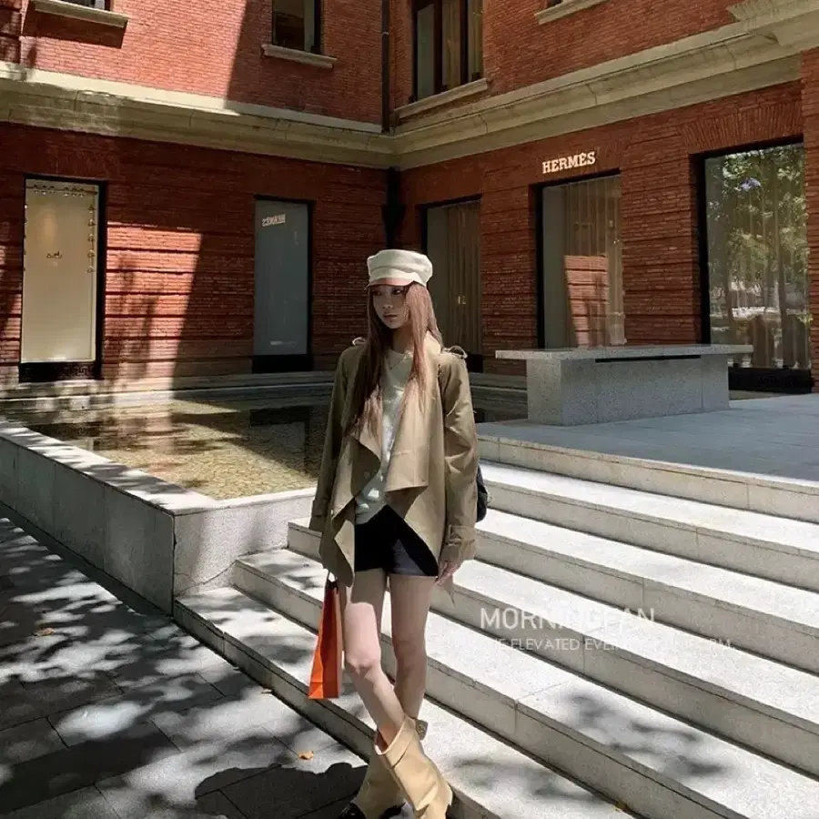 미디 트렌치코트