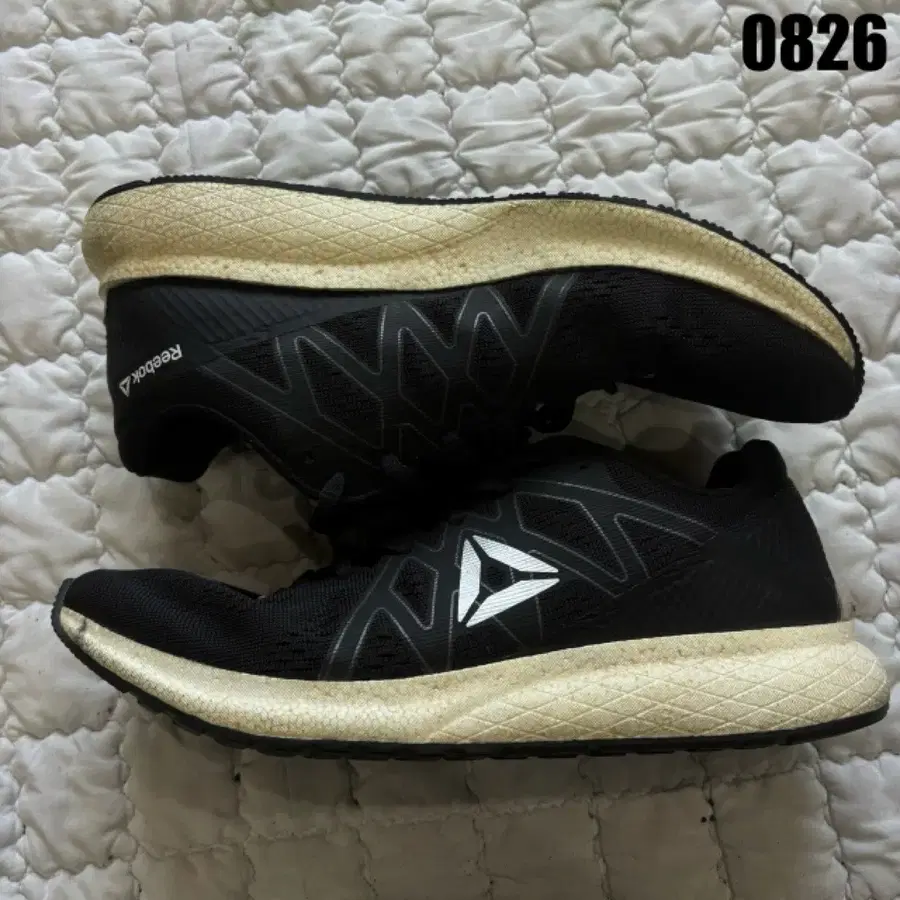 리복 운동화 블랙 275