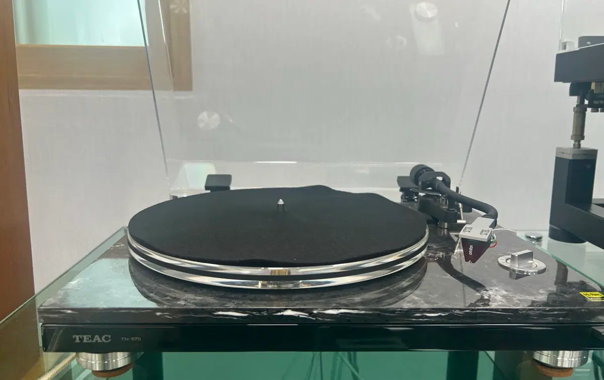 TEAC TN-570 턴테이블 + Ortofon 2M Red 카트리지