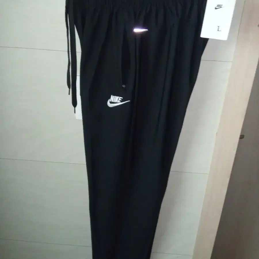 나이키 춘추용 트레이닝  L 새상품 블랙