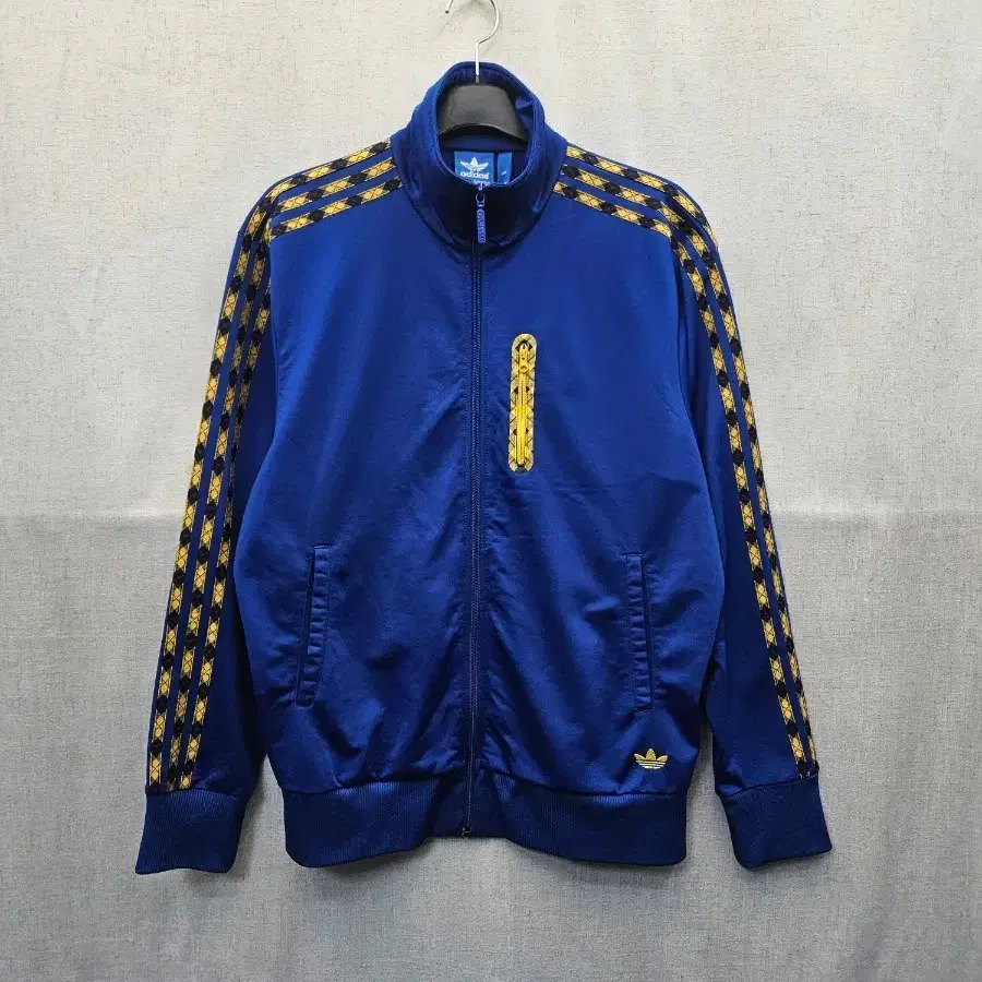 아디다스 블루 옐로우 트랙탑.501