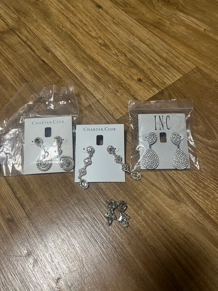 INC/CHARTER CLUB 귀걸이 4세트
