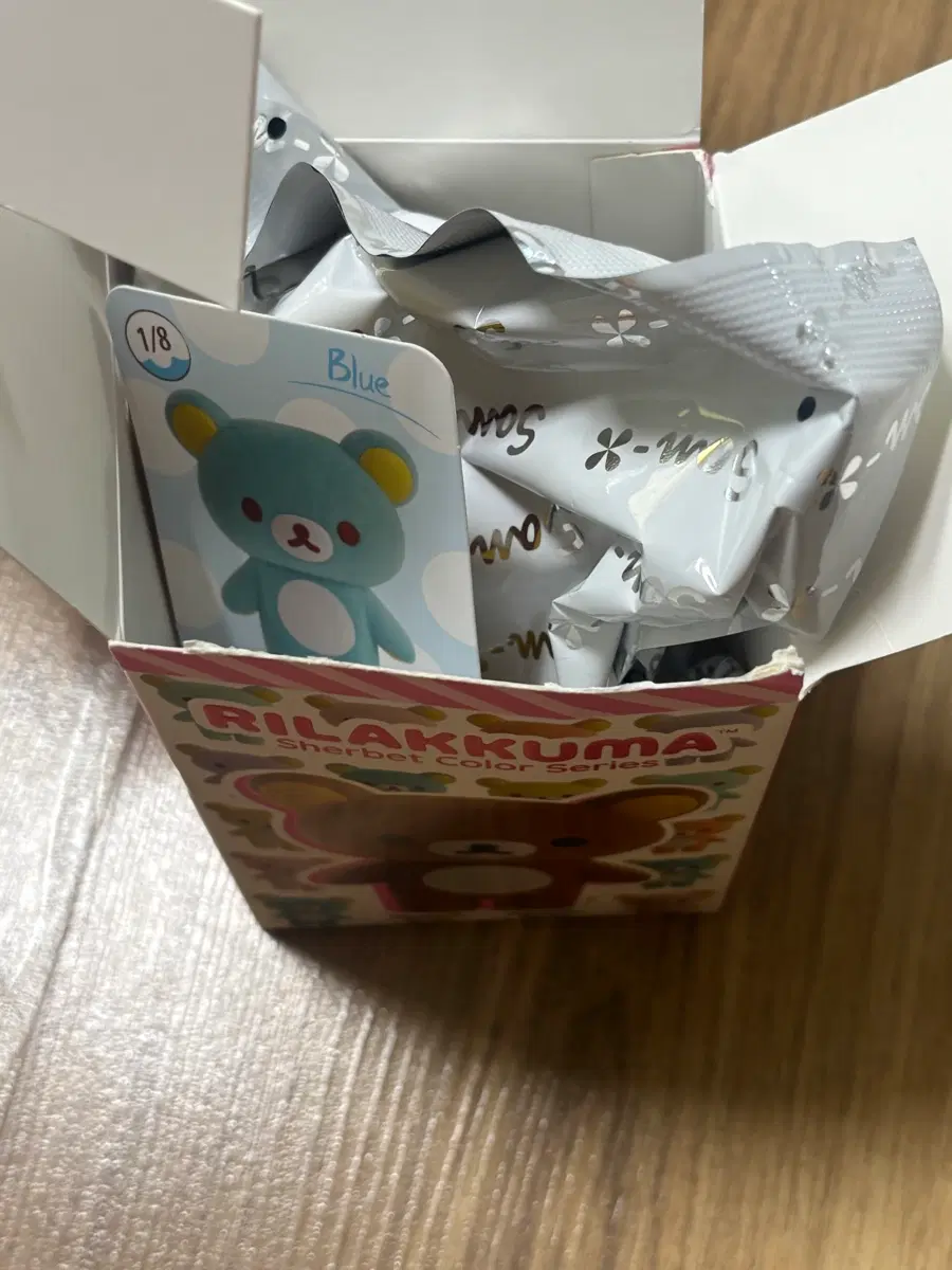 리락쿠마 샤베트 피규어 블루 컬러