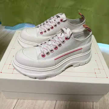 Alexander McQueen 통굽 스니커즈