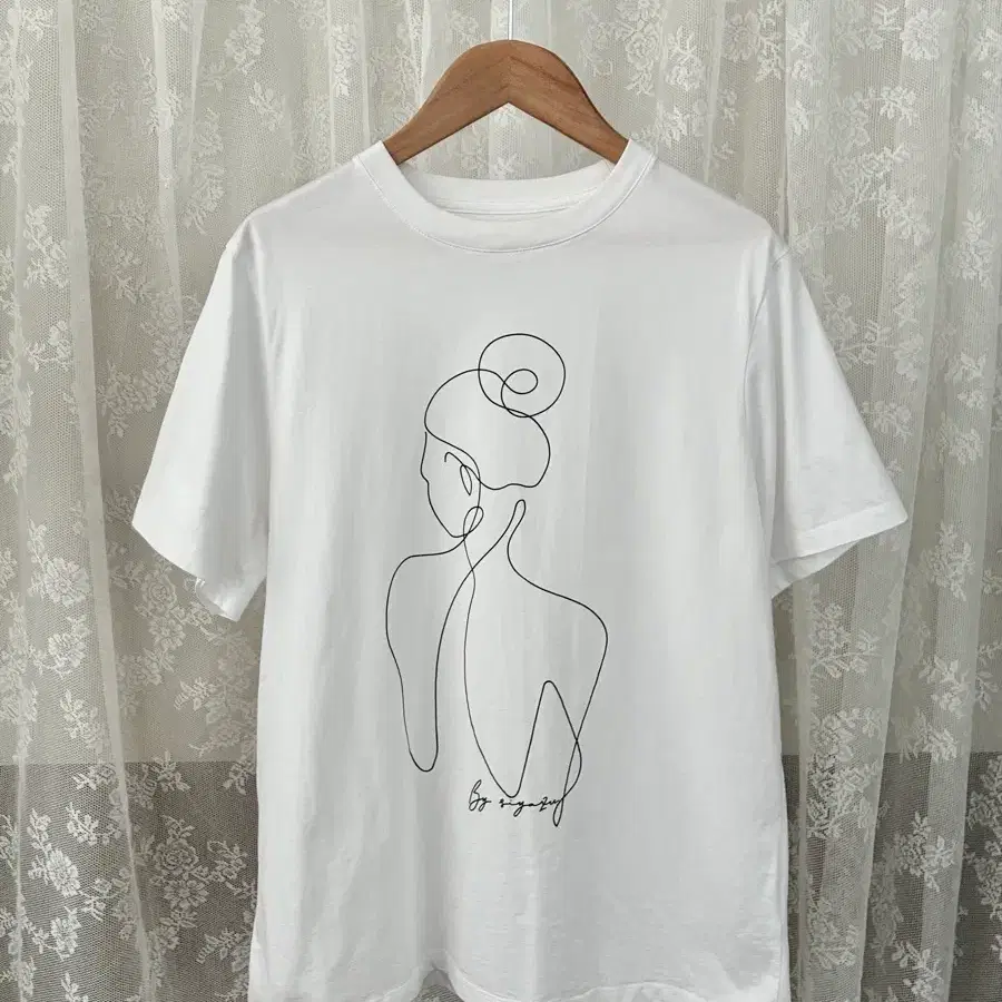 F) 시야쥬 아카이브 그래픽 반팔 티셔츠 화이트