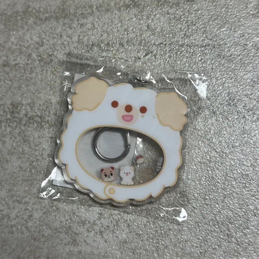 데이식스 쁘띠멀즈 도운 쉐이커키링 미개봉새상품 원가이하 양도