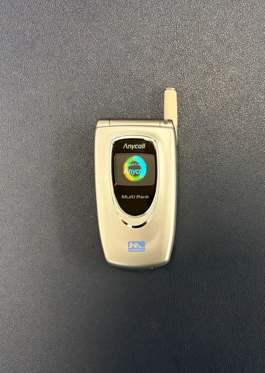새제품 삼성 뱅크온폰 sph-x9019m 팝니다