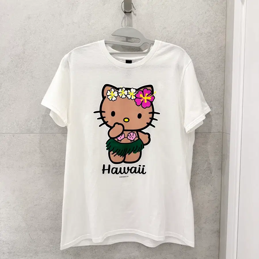 하와이 ABC Store 헬로키티 태닝키티 훌라 티셔츠