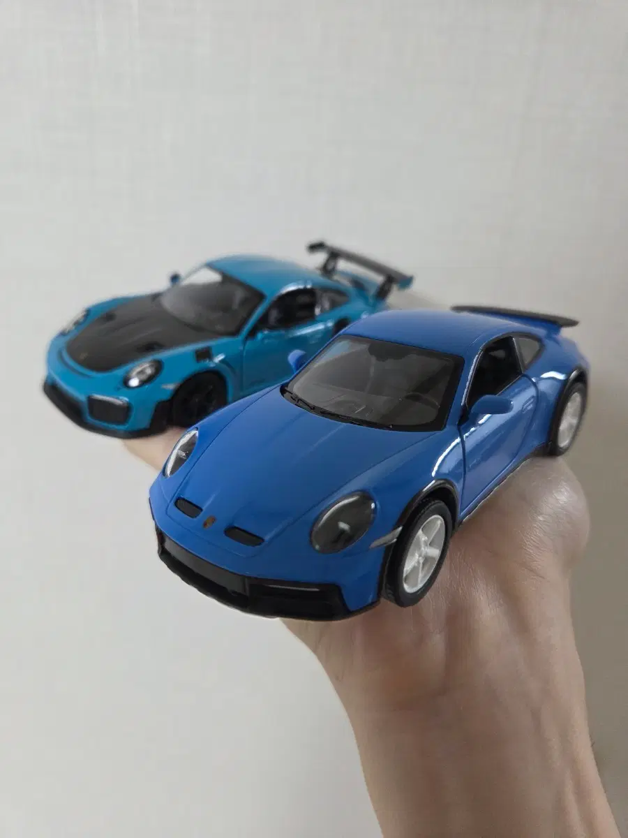 킨스마트 포르쉐 911, GT2 RS 일괄