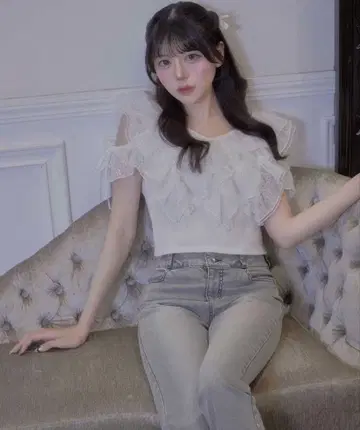 레이스 프릴 오프숄더 리브 니트탑