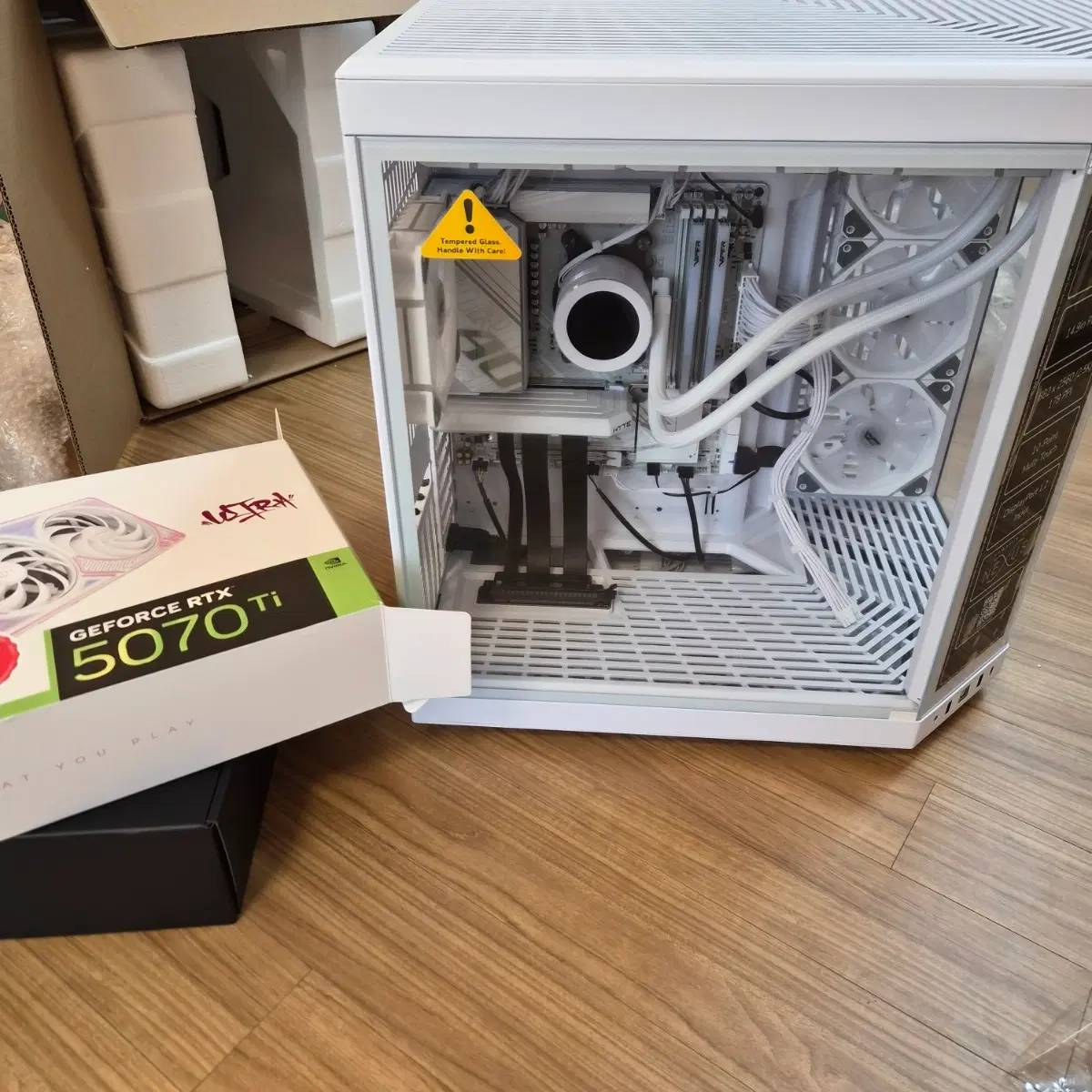 고사양 컴퓨터 판매합니다 - 7800X3D+RTX5070Ti