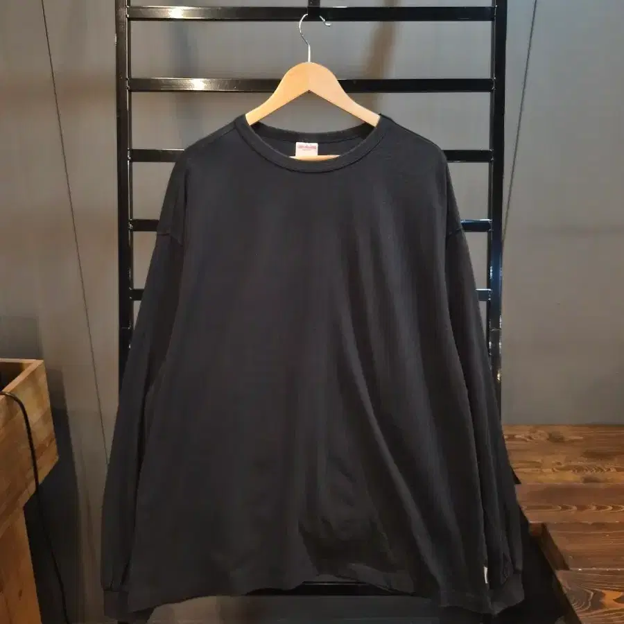 [XL] 트루릴리젼 TRUE RELIGION 백로고 오버핏 긴팔티 블랙 3.9