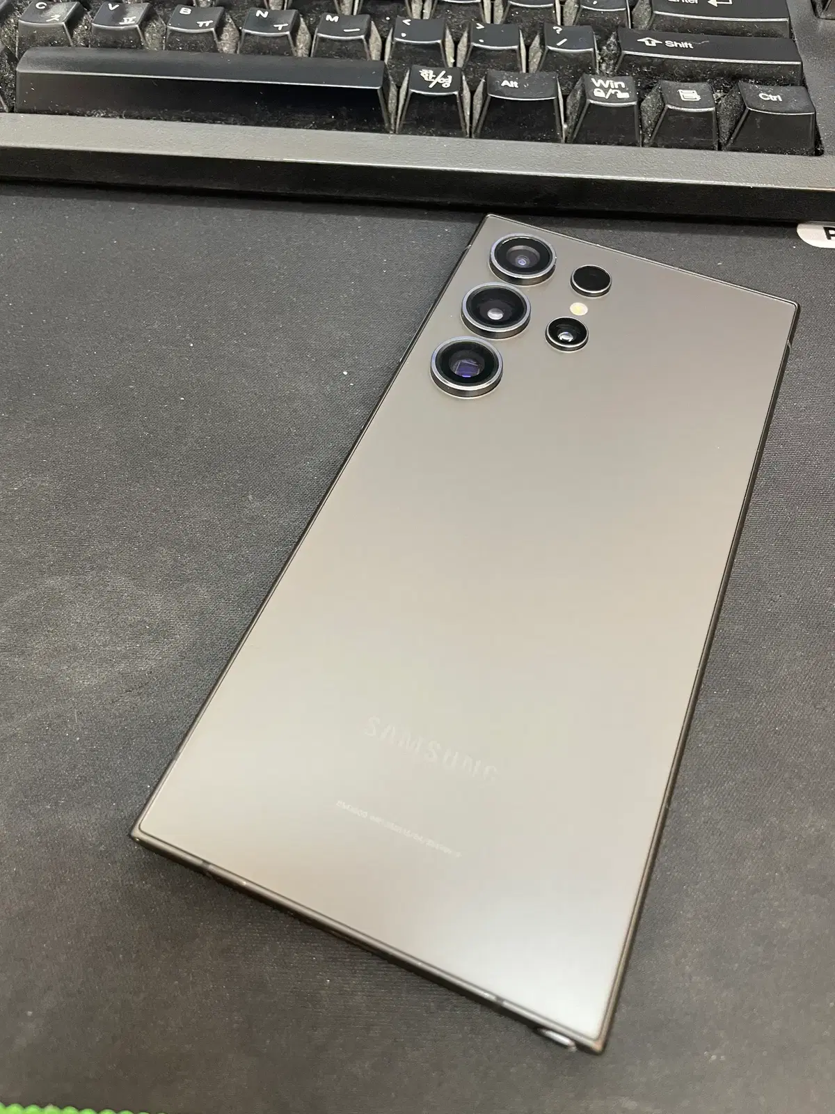 갤럭시S24울트라 블랙 256GB 무잔상 상태좋은 중고80만1000원팜