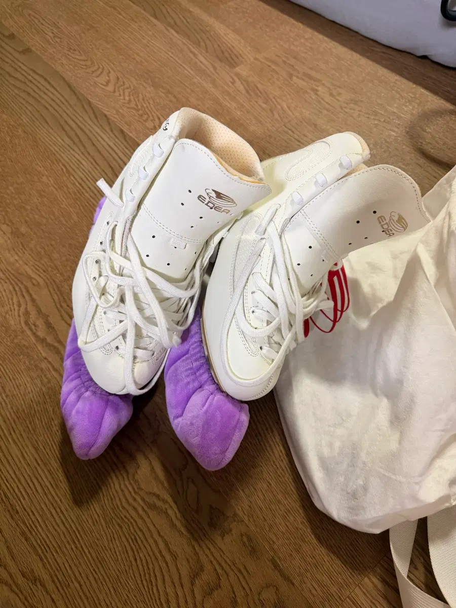 Edea 피겨 스케이트화 240E