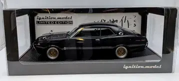 ignition model 1/18 닛산 로럴 2000SGX(C130) 퍼플 사타 마사키 피규어 포함 IG3009