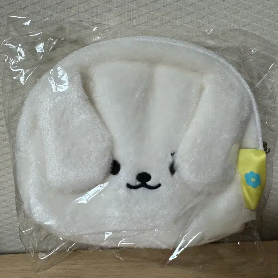 미개봉)몬스타엑스 민혁 멍꼬 파우치(MEONGKO PLUSH POUCH)