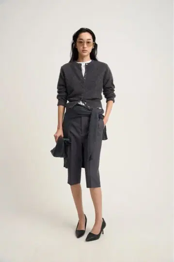 Venica Classic capri pants 사이즈 2 Gray