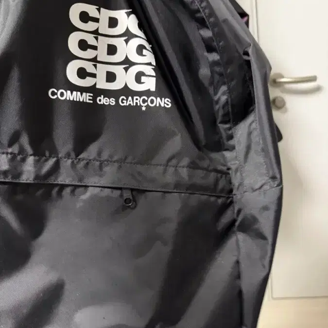 꼼데가르송 CDG 로고 블랙 백팩