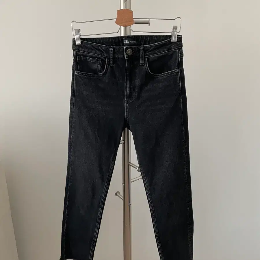 자라(ZARA) 블랙 팬츠