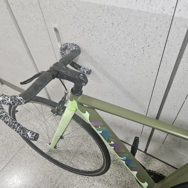 24년식 언노운 샤크 한정판 렙 2