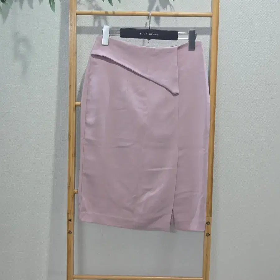 모던한 H라인 스커트
