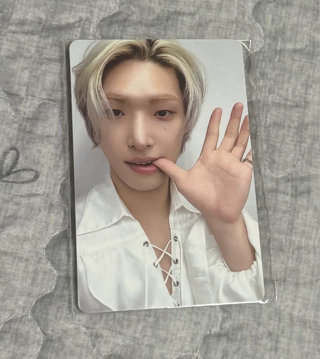 에이티즈 팝업 민기 포카