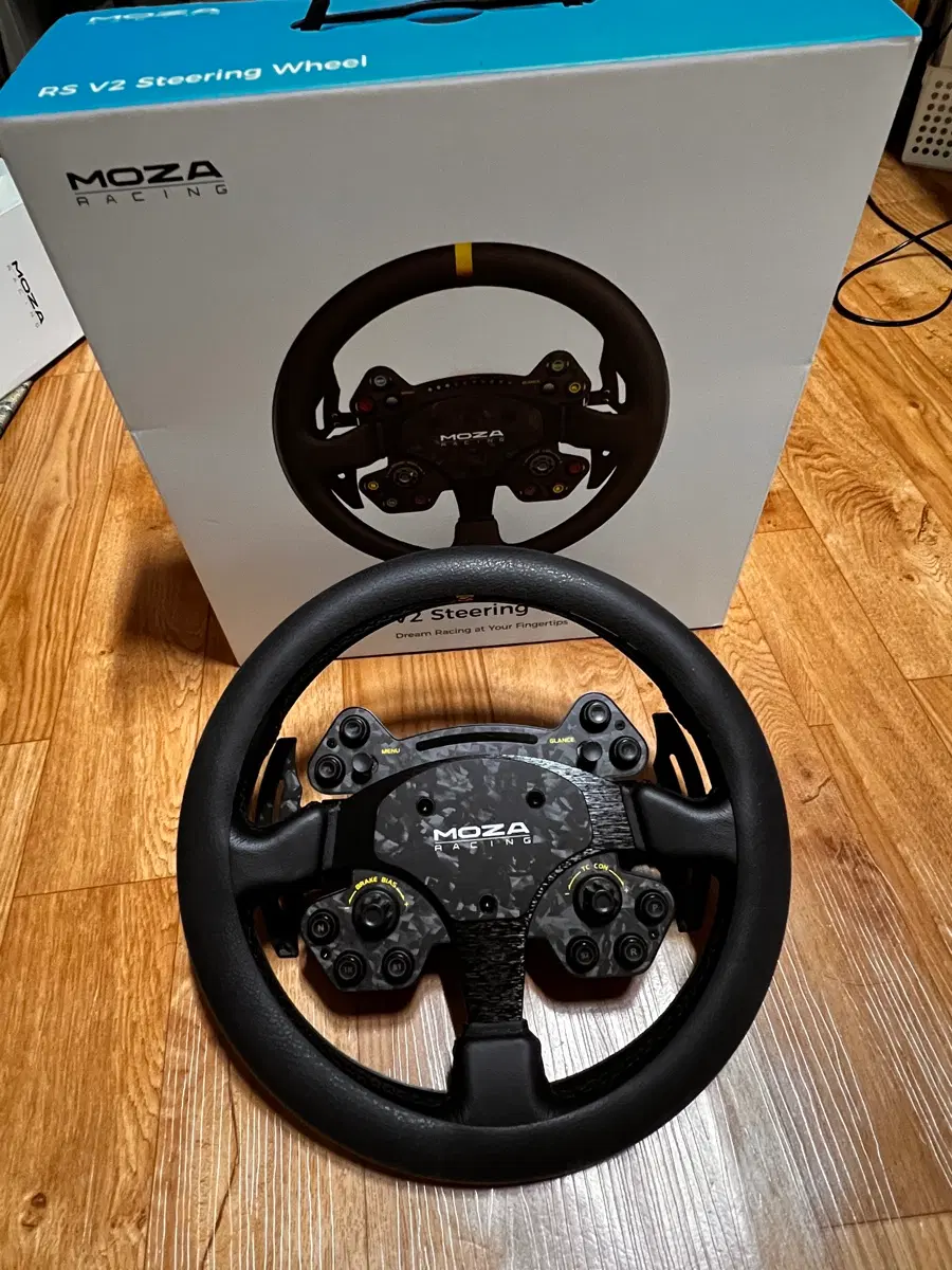MOZA 레이싱 RS V2 스티어링 휠