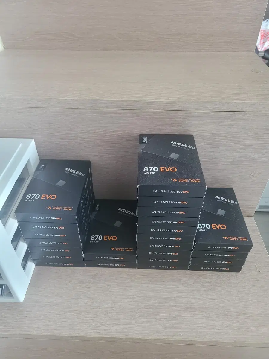 삼성 870 EVO SSD ( 2TB,1TB,500GB,250GB )용랑별! 대량구매가능! 미개봉! 새상품! 정품!