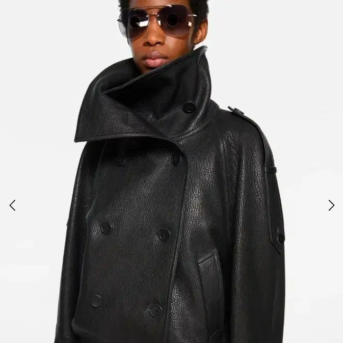Acne Studios 크롭 가죽 숏 코트