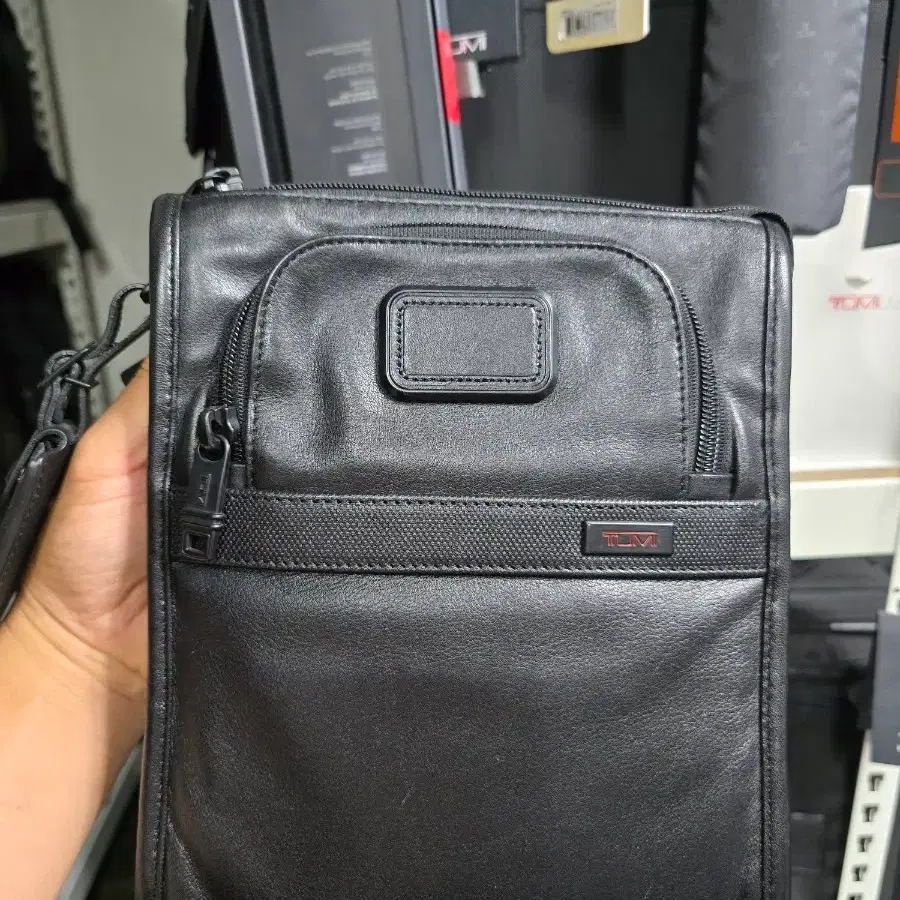 투미 TUMI 92110D2 알파2 레더 포켓백 스몰