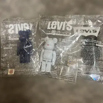 초레어 베어브릭 x Levi's 3체 세트1