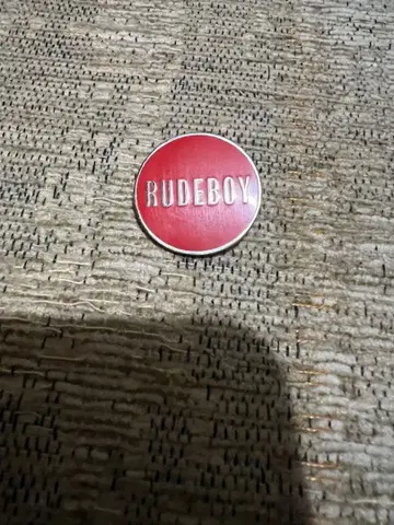 Art comes first RUDE BOY 핀즈
