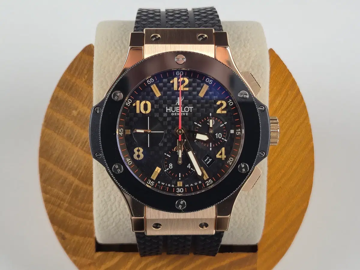 위블로 빅뱅 오리지널 골드 세라믹 크로노 44mm