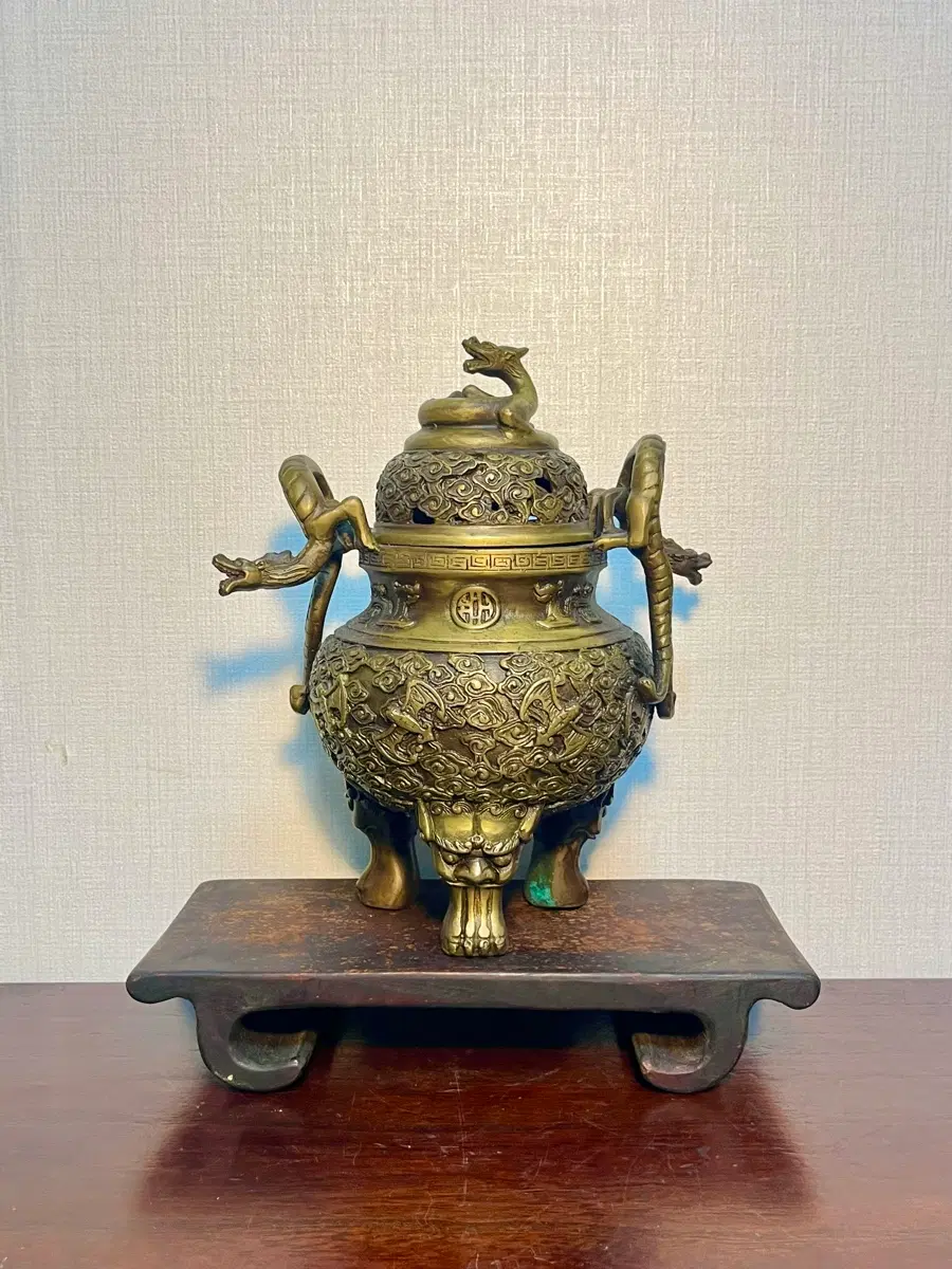 중국 용문 투각 삼족 향로(26cm)