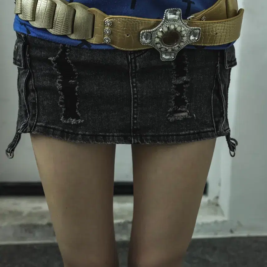 Vintage Gold Belt