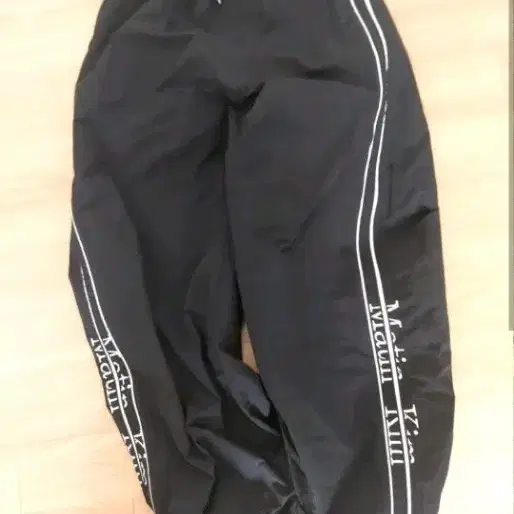 (새상품)마뗑킴 팬츠