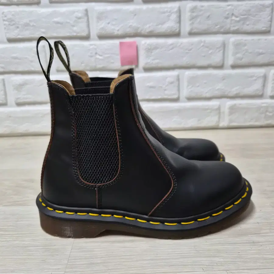 닥터마틴 2976 부츠 220mm