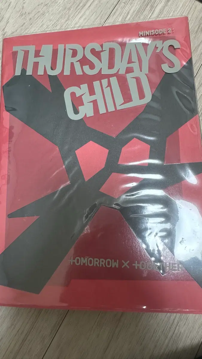 투모로우바이투게더 미니앨범 THURSDAY'S CHILD