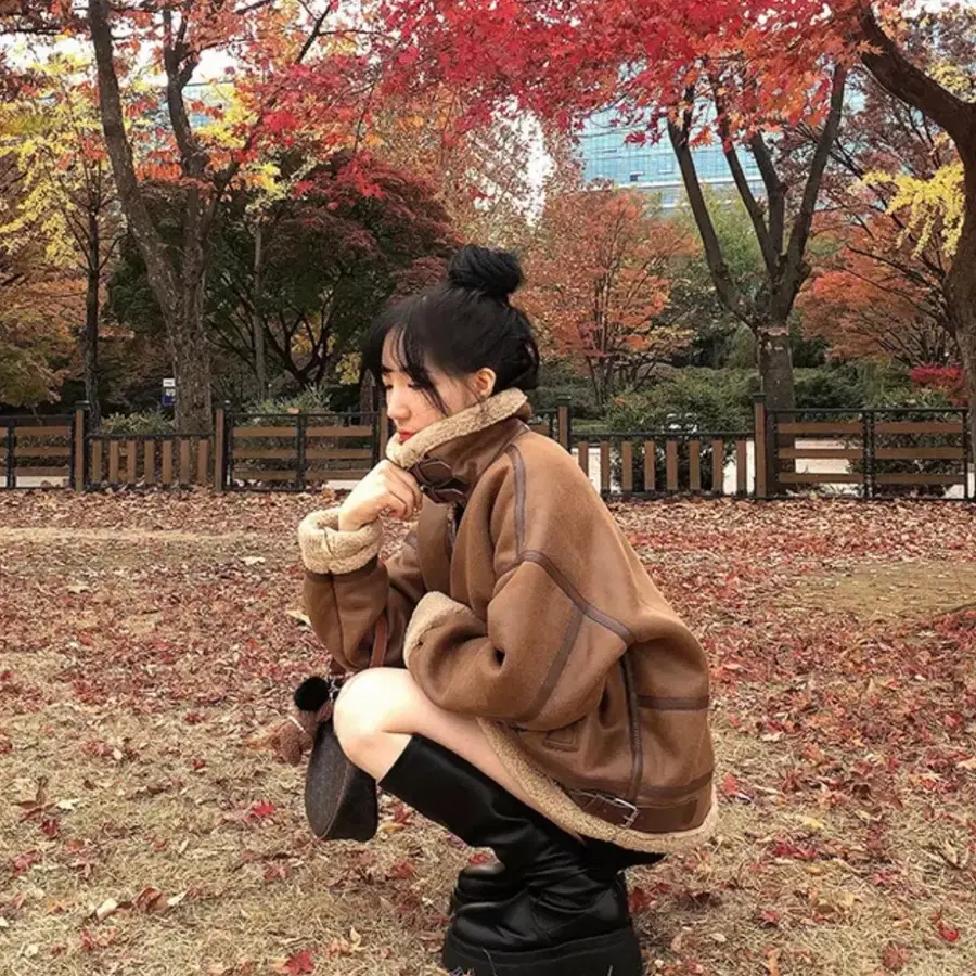 무스탕 자켓 브라운