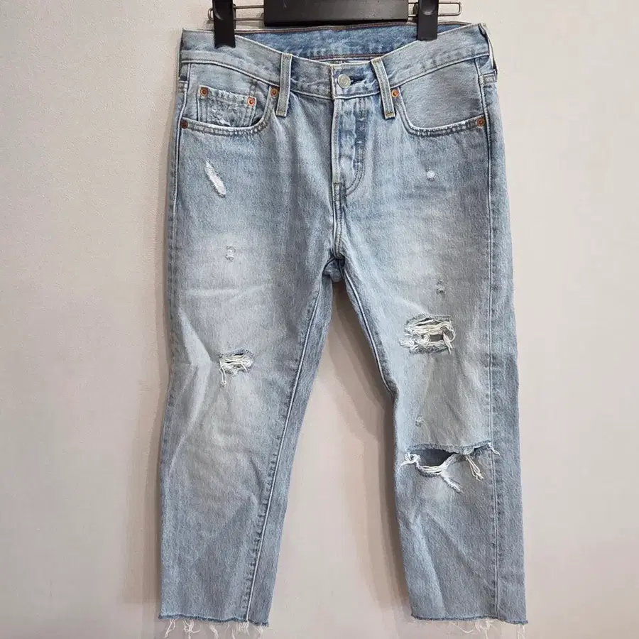 리바이스 501 Tapered 연청 데미지 청바지 W25 L28