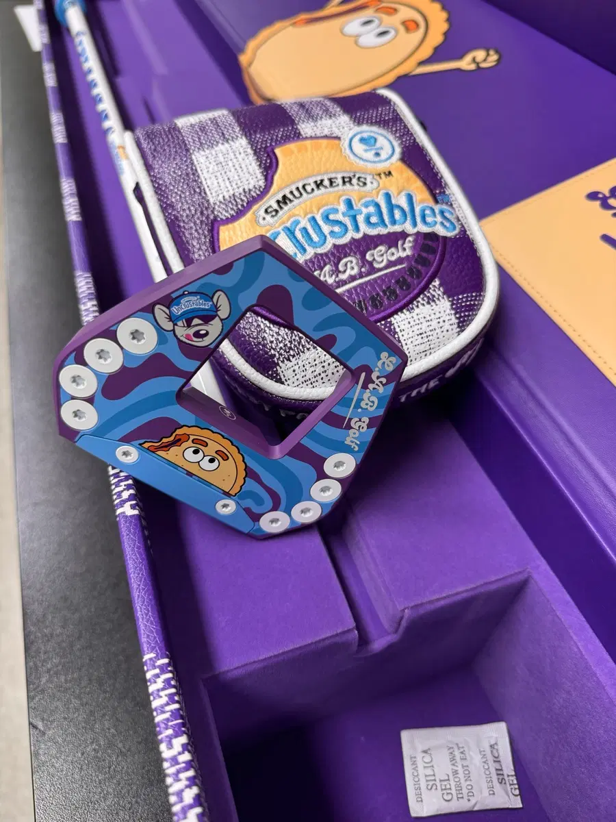 LAB Golf x Uncrustables VZN 1i 한정판 퍼터