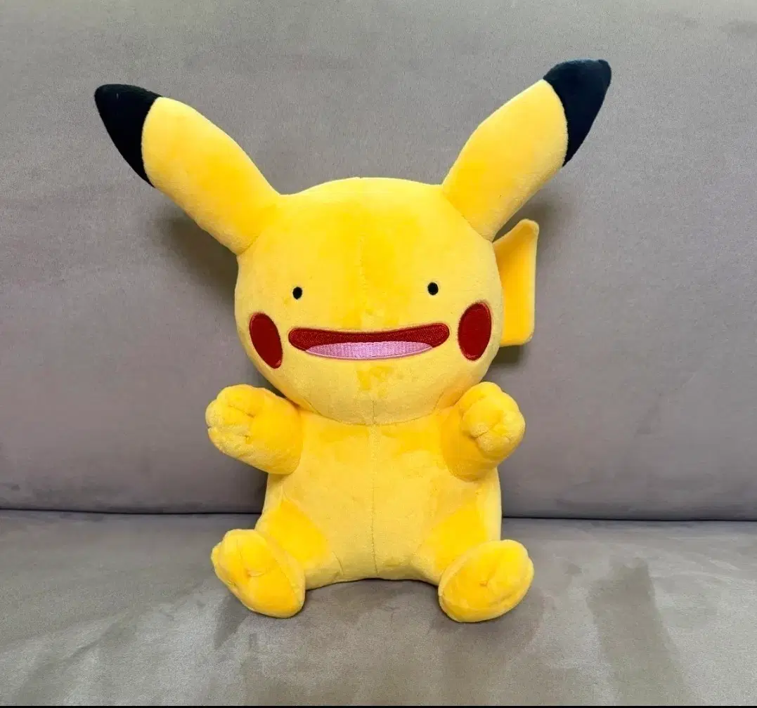 정품 포켓몬스터 피카츄로 변한 메타몽 시팅 25cm 인형